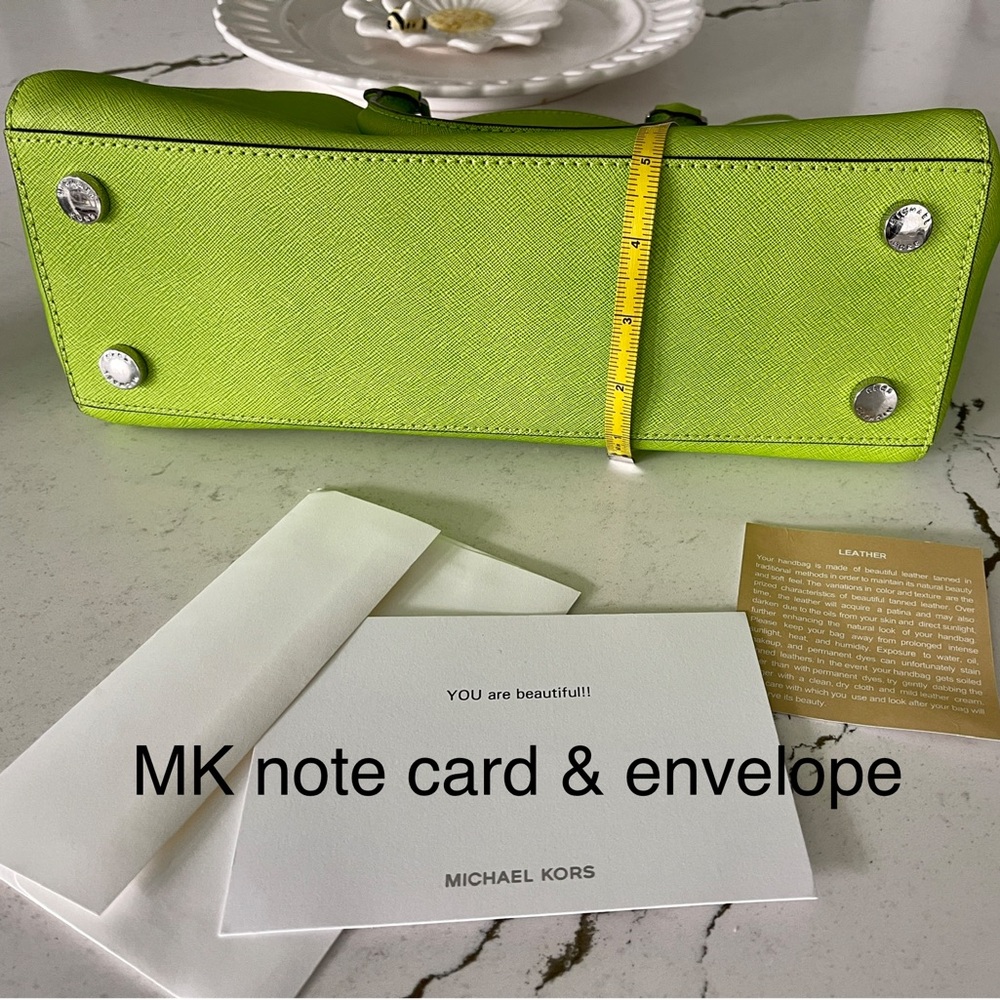 Michael Kors RP $429 Leather Shoulder/top handles Bag Kiwi Green New - Picture 6 of 10